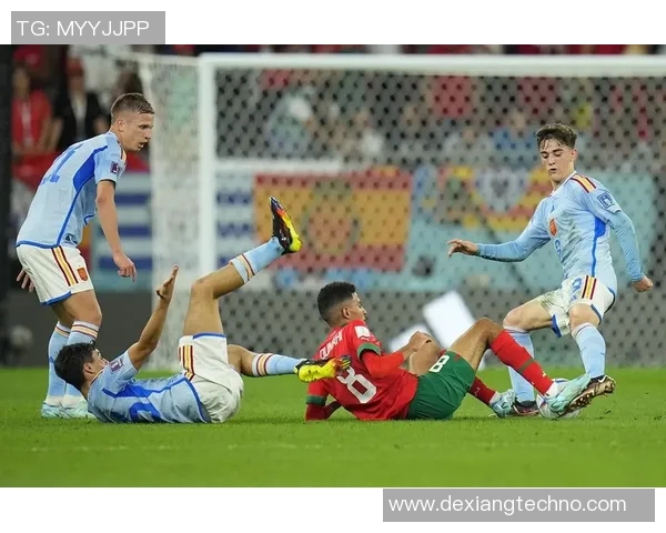 加维引领新时代足球潮流展现年轻力量与无限可能