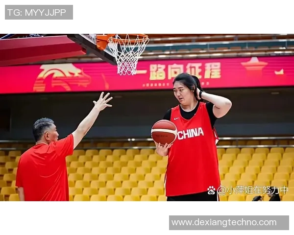 加拿大女篮与德国女篮激战正酣谁能在国际赛场上笑到最后